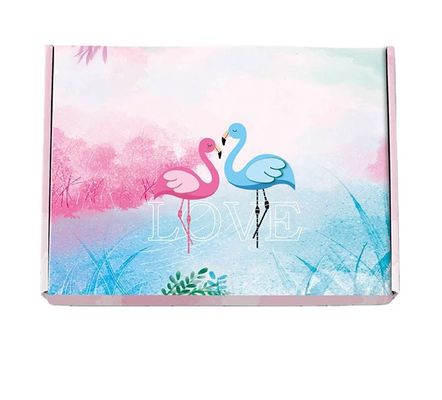 Le cadeau de fantaisie plié a ridé la boîte de empaquetage de papier pour le jouet de T-shirt