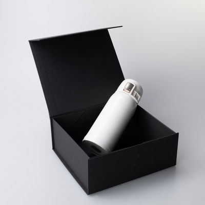 157gsm Art Paper Black Gift Box avec l'emballage magnétique rigide pliable de couvercle