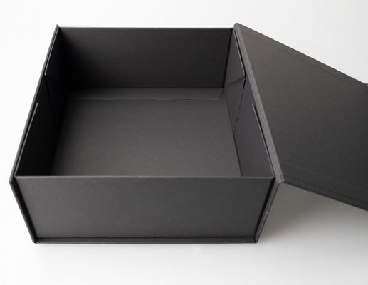 157gsm Art Paper Black Gift Box avec l'emballage magnétique rigide pliable de couvercle