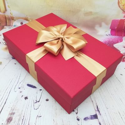 Noël cogne le magenta de cadeau de CMYK caisse d'emballage en carton ondulé
