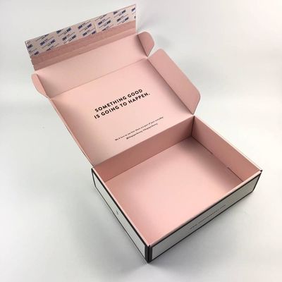 Le costume 4 CMYK colore la boîte de empaquetage réutilisée a coloré les boîtes de expédition ondulées