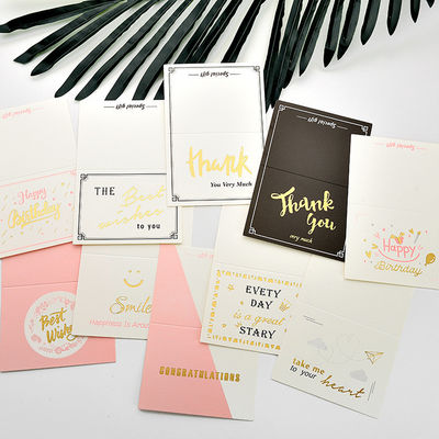Chèque-cadeau de Noël de Matte Glossy CMYK Pantone favorable à l'environnement