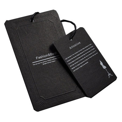 Les chaussures 350gsm de sacs ont enduit Hang Tag Black White Print fait sur commande de papier
