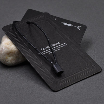 Les chaussures 350gsm de sacs ont enduit Hang Tag Black White Print fait sur commande de papier