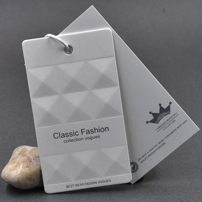 OEM Debossing de relief par DIY a personnalisé Hang Tag With String