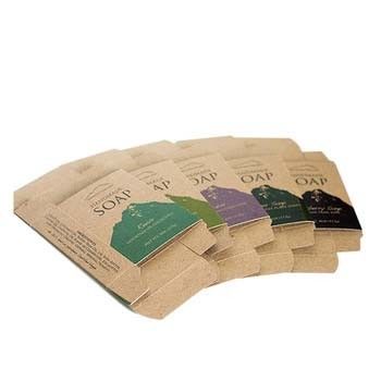 L'emballage réutilisé de savon du carton 350gsm enferme dans une boîte l'impression gravante en refief